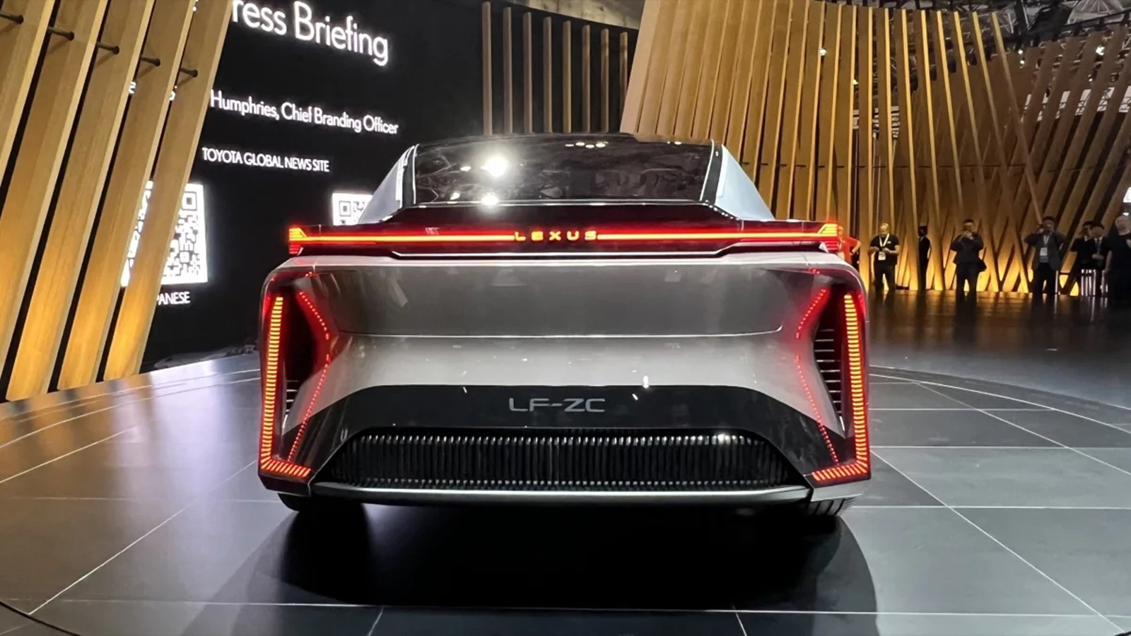 Lexus LF-ZC Concept: A preview of the new model launching in 2026, twice the size of a conventional electric car - Photo 5.