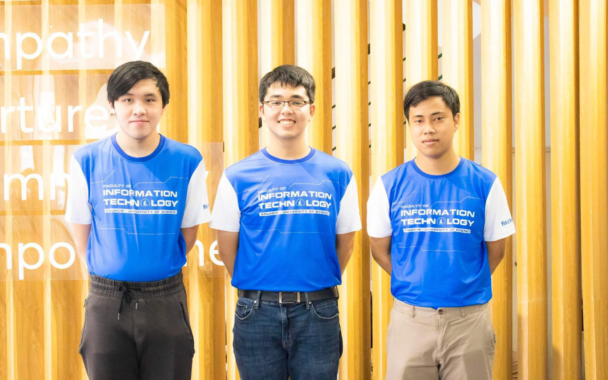 Sinh viên cả nước tranh tài về dữ liệu trong 24 tiếng- Ảnh 3. Trường đại học Khoa học tự nhiên TP.HCM tiếp tục vô địch thế giới cuộc thi lập trình sinh viên