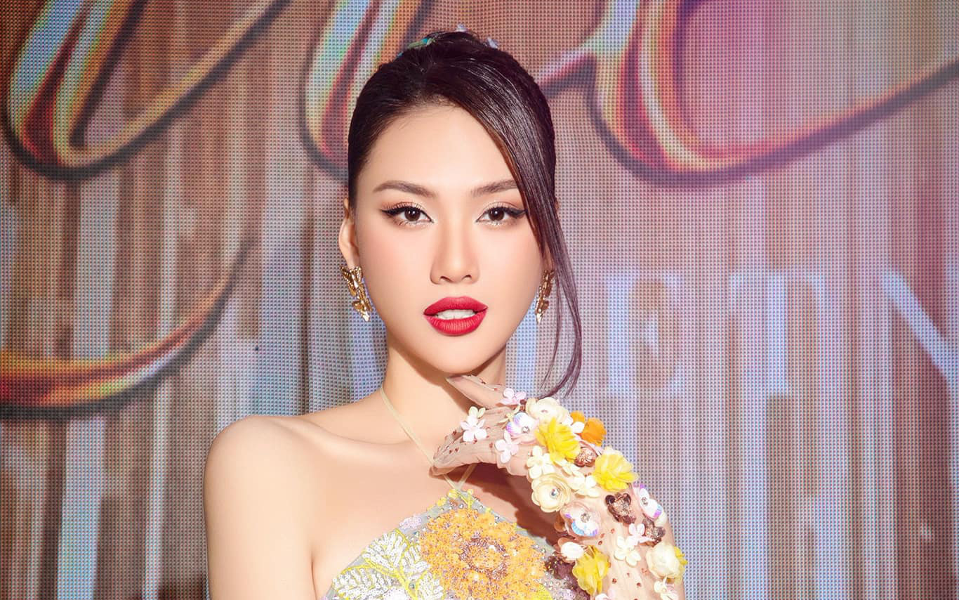 Hoa hậu Bùi Quỳnh Hoa bị buộc thôi học vì vi phạm quy chế- Ảnh 4. Bùi Quỳnh Hoa ân hận vì từng hút bóng cười khi là học sinh