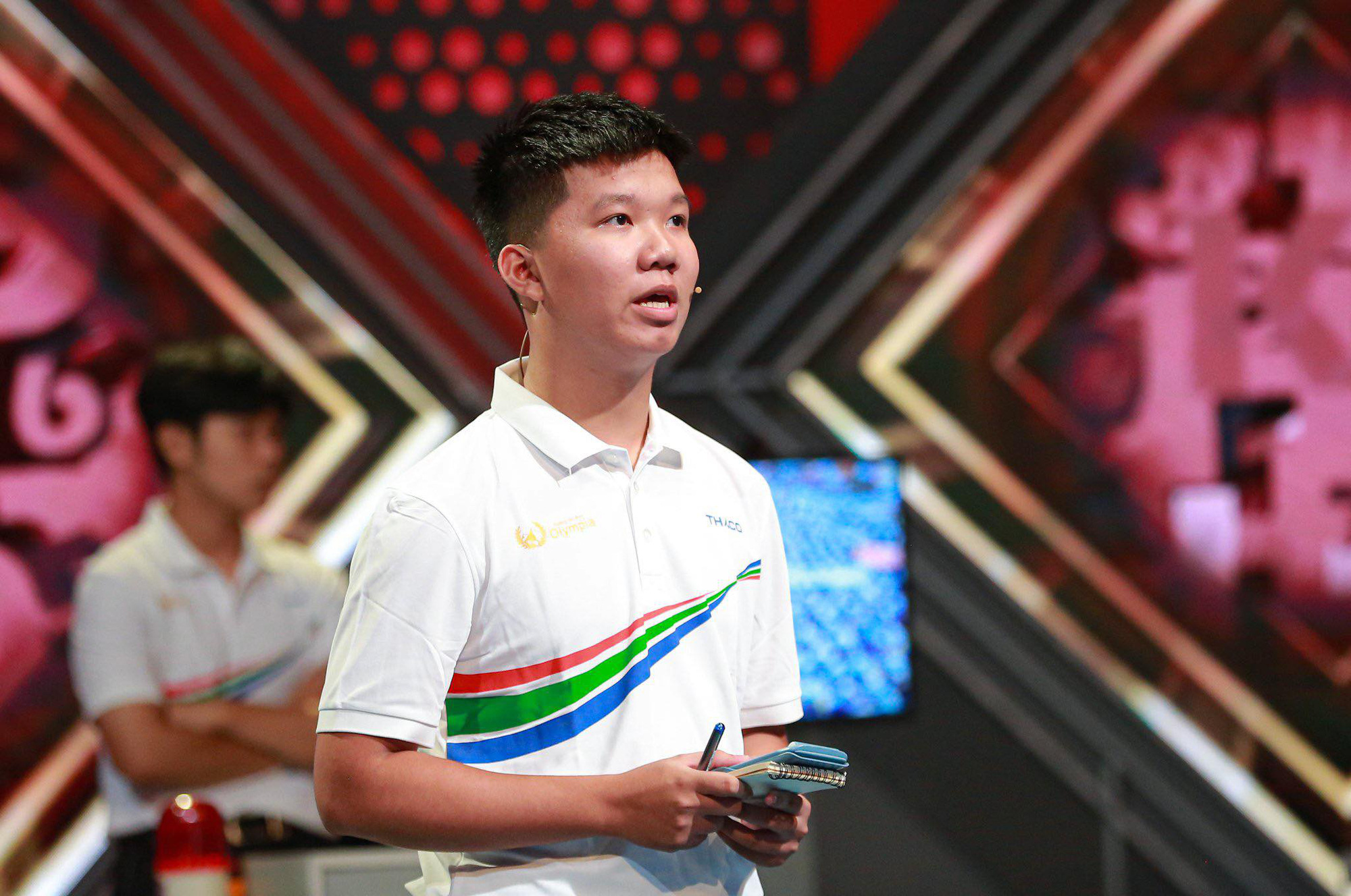 オリンピア 2023 への道はドラマに満ちており、レ・スアン・マンが栄冠を獲得 - 写真 5。 ロード・トゥ・オリンピア 2023 決勝戦でのスアン・マン - 写真: HA QUAN