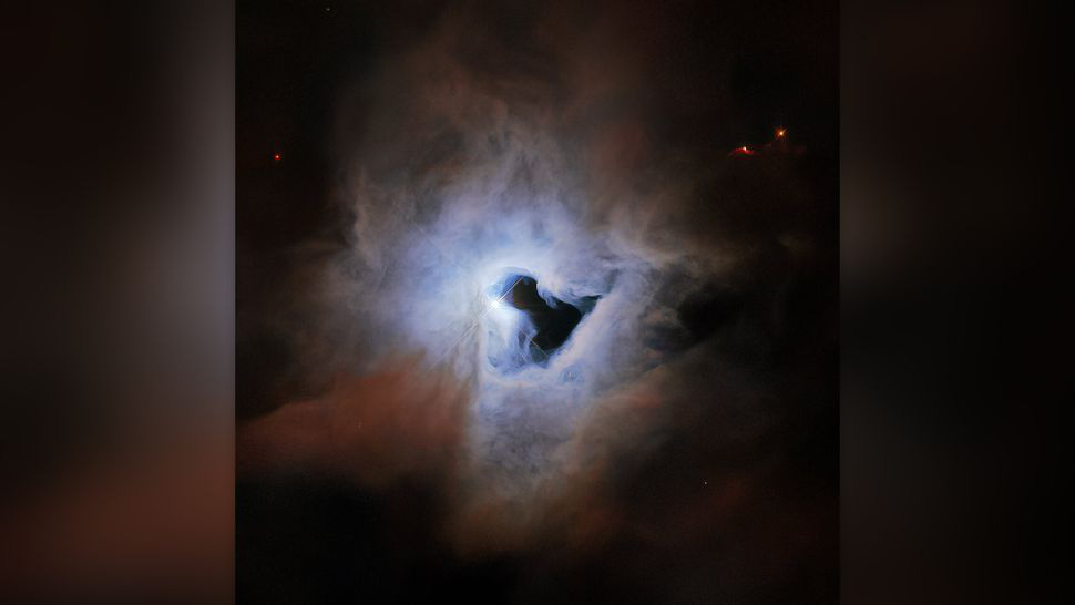 Cosmic Keyhole Nebula - Photo: NASA