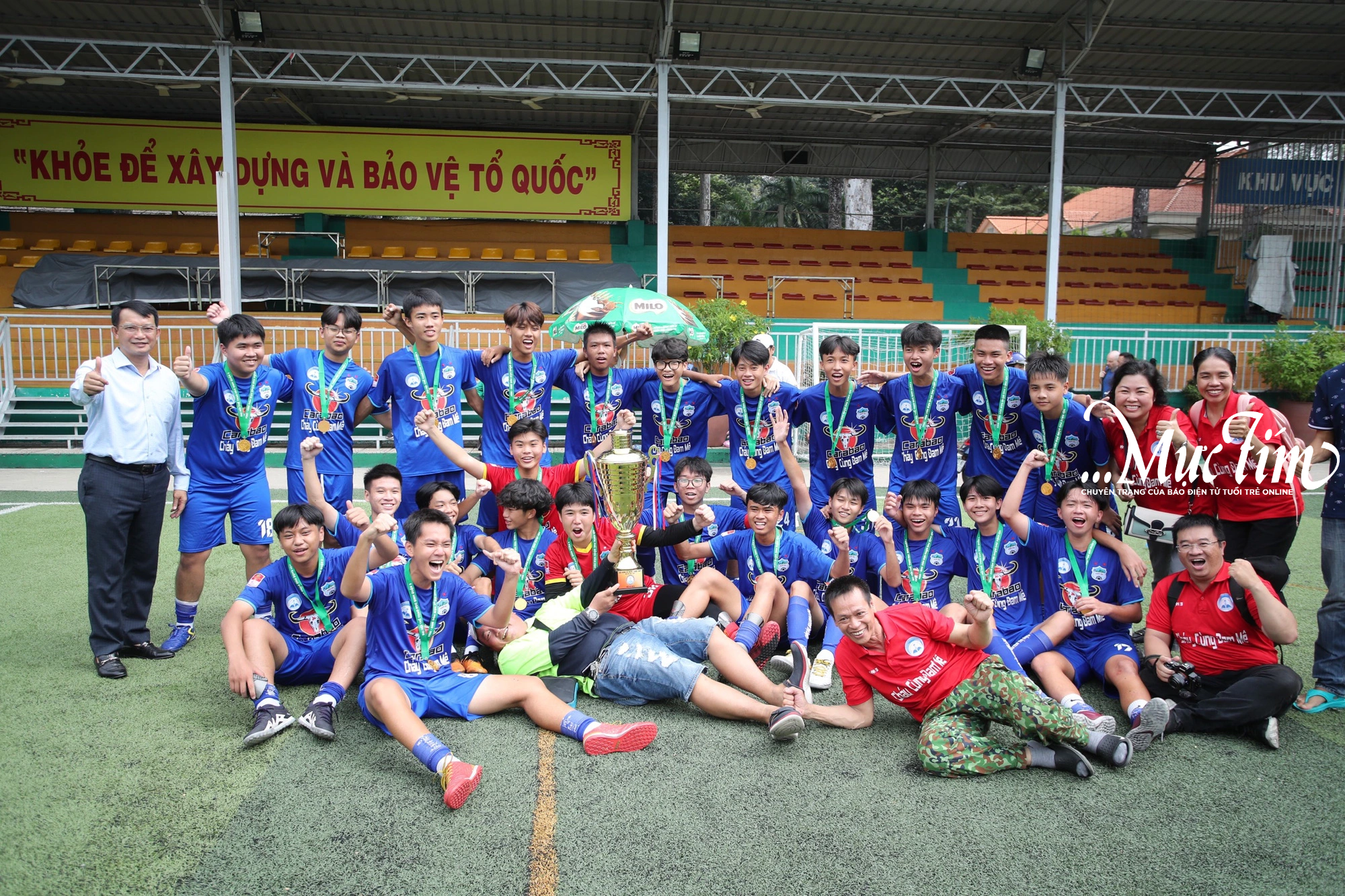 Trường THPT Nguyễn Thị Diệu vô địch bóng đá Hội khỏe Phù Đổng quận 3 - Ảnh 1.