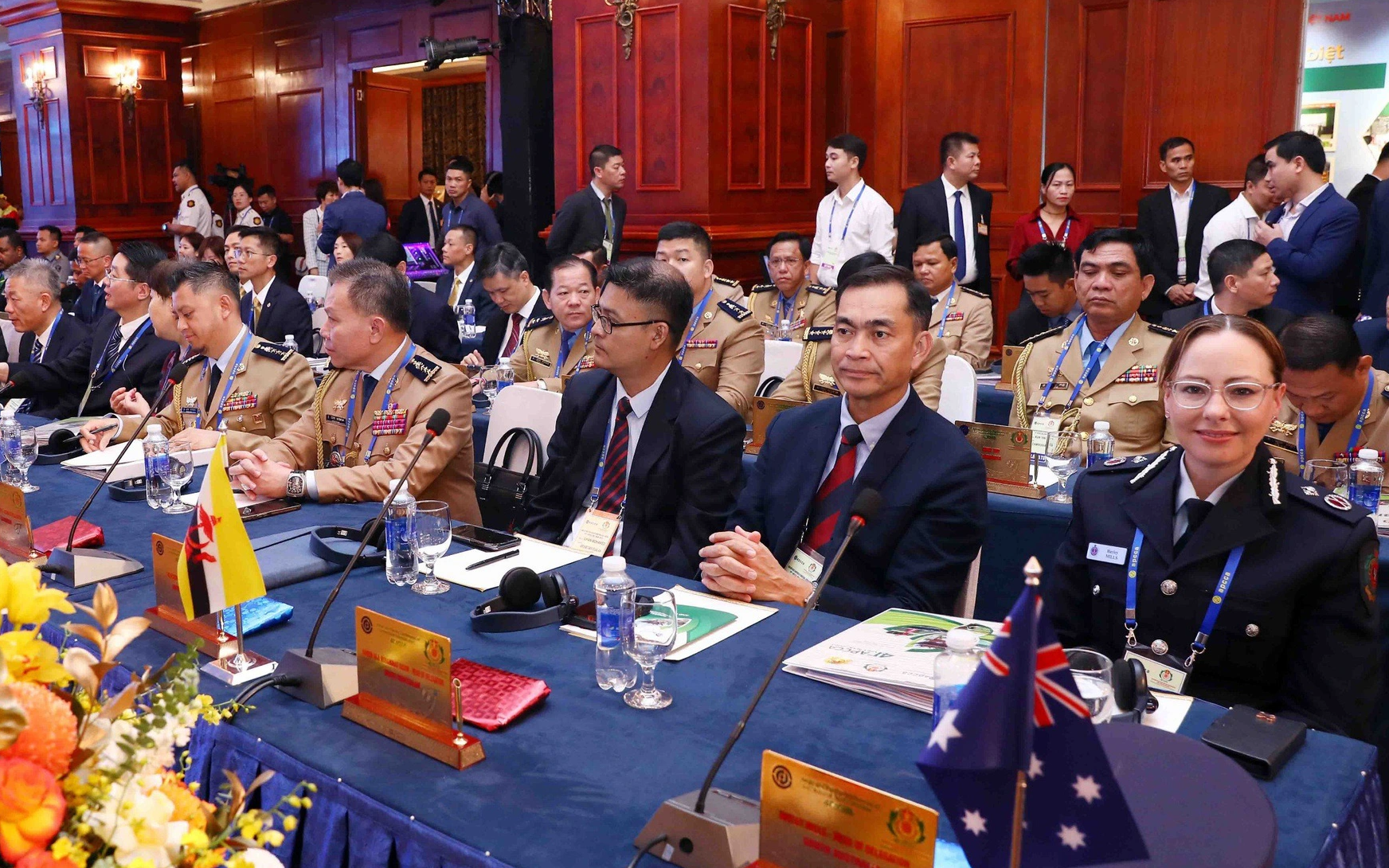 Đưa thanh thiếu niên hư đi tham quan trường giáo dưỡng- Ảnh 2. Tăng cường niềm tin của người dân đối với việc quản lý trại giam