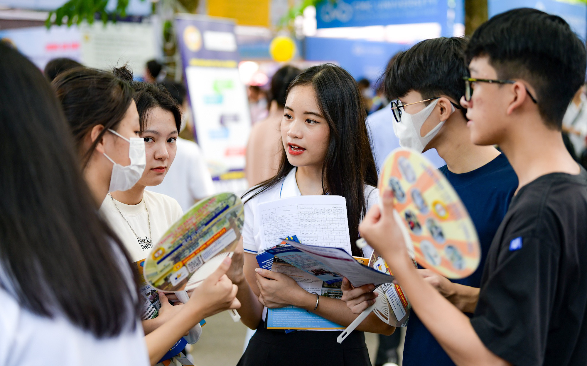 Chính phủ Anh nâng quy định xin visa lao động, du học sinh lo lắng- Ảnh 3. Việt Nam nằm trong top 5 quốc gia có du học sinh nhiều nhất ở Mỹ