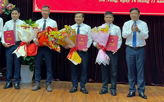 Ông Lê Trung Chinh, ông Nguyễn Đình Vĩnh làm bí thư 2 Đảng bộ mới ở Đà Nẵng - Ảnh 1.