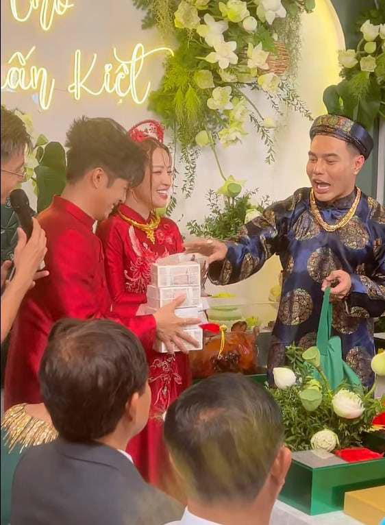 Lê Dương Bảo Lâm miệt mài tấu hài tại đám cưới Gin Tuấn Kiệt – Puka- Ảnh 6.
