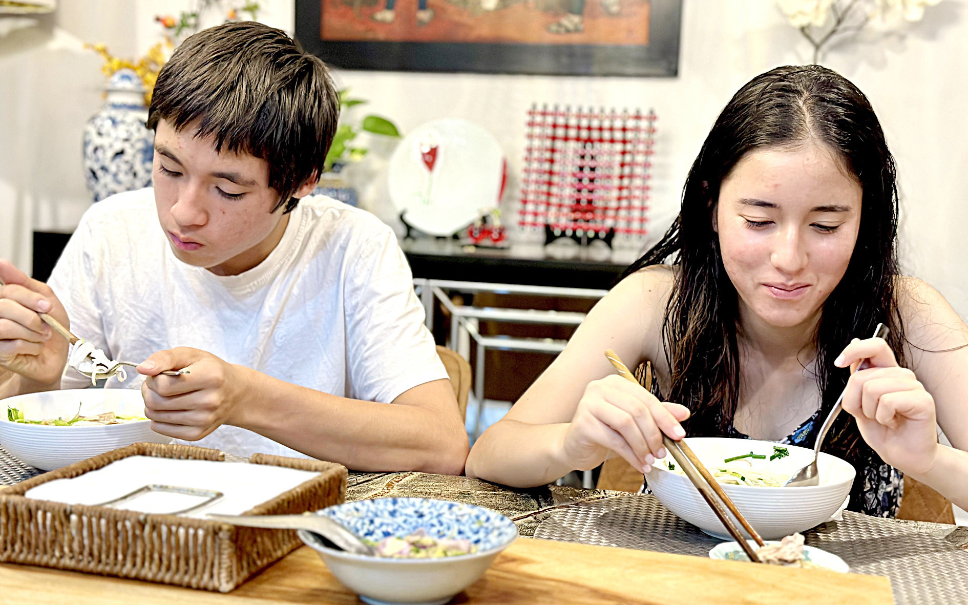 Hà Nội làm hồ sơ đề nghị ghi danh di sản quốc gia cho nghề nấu phở- Ảnh 2. Phở - nỗi thương nhớ quê nhà