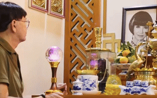 Cải lương Đôi tay vàng 40 năm trước, nhớ Thanh Kim Huệ, Thanh Sang, Hà Mỹ Xuân…- Ảnh 4. Thanh Điền hát Vạn lối sầu nhớ Thanh Kim Huệ