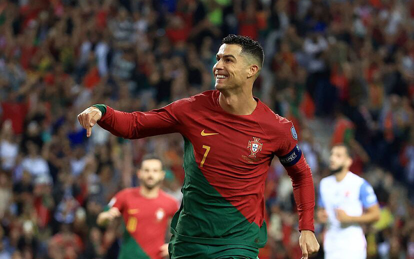 Djokovic là nhà vô địch của những nhà vô địch- Ảnh 3. Tin tức thể thao sáng 17-11: Ronaldo ghi bàn thứ 865; Djokovic vào bán kết ATP Finals