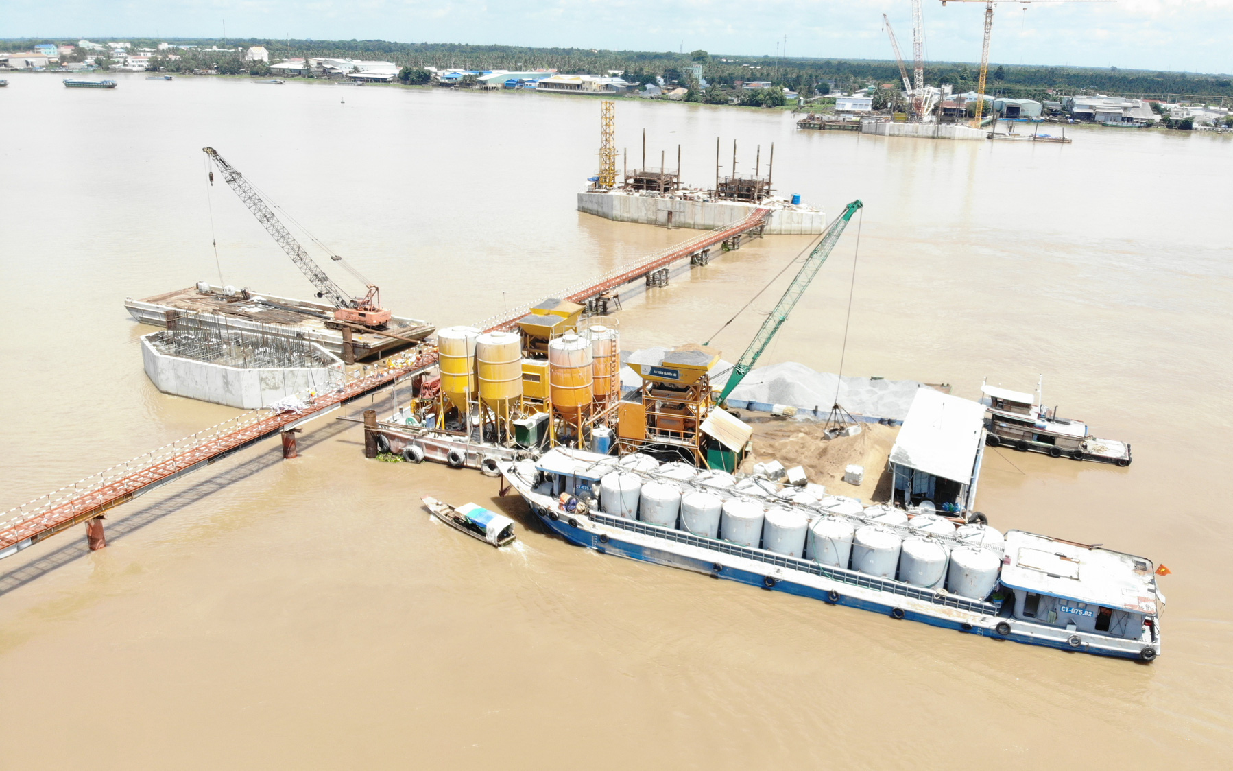 Cầu Rạch Miễu lại kẹt xe từ sáng đến trưa trong ngày đầu nghỉ lễ- Ảnh 3. Phần chính dự án cầu Rạch Miễu 2 vượt tiến độ 2 tháng