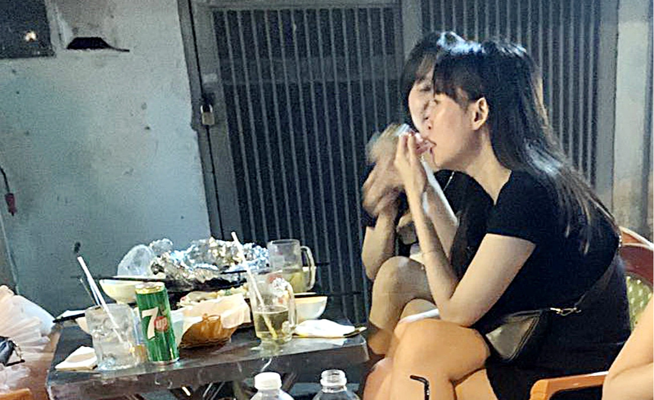 ホーチミン市3区、チュオンサ通りのパブ - 写真: TTD ホーチミン市3区、チュオンサ通りのパブ - 写真: TTD