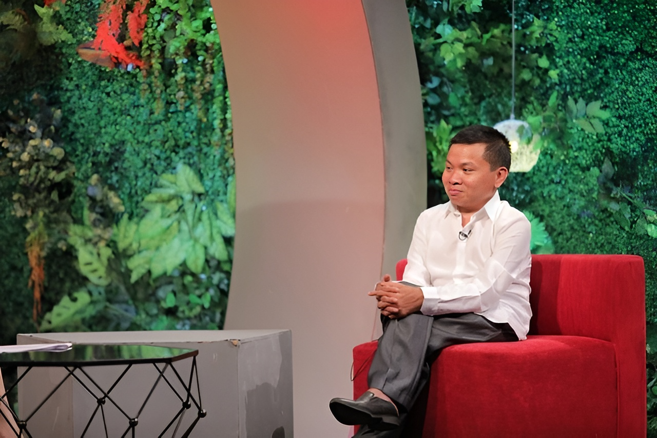 フーハウさんは小学8年生の時に筋ジストロフィーを患い、それ以来歩く能力を失った - 写真: BTC