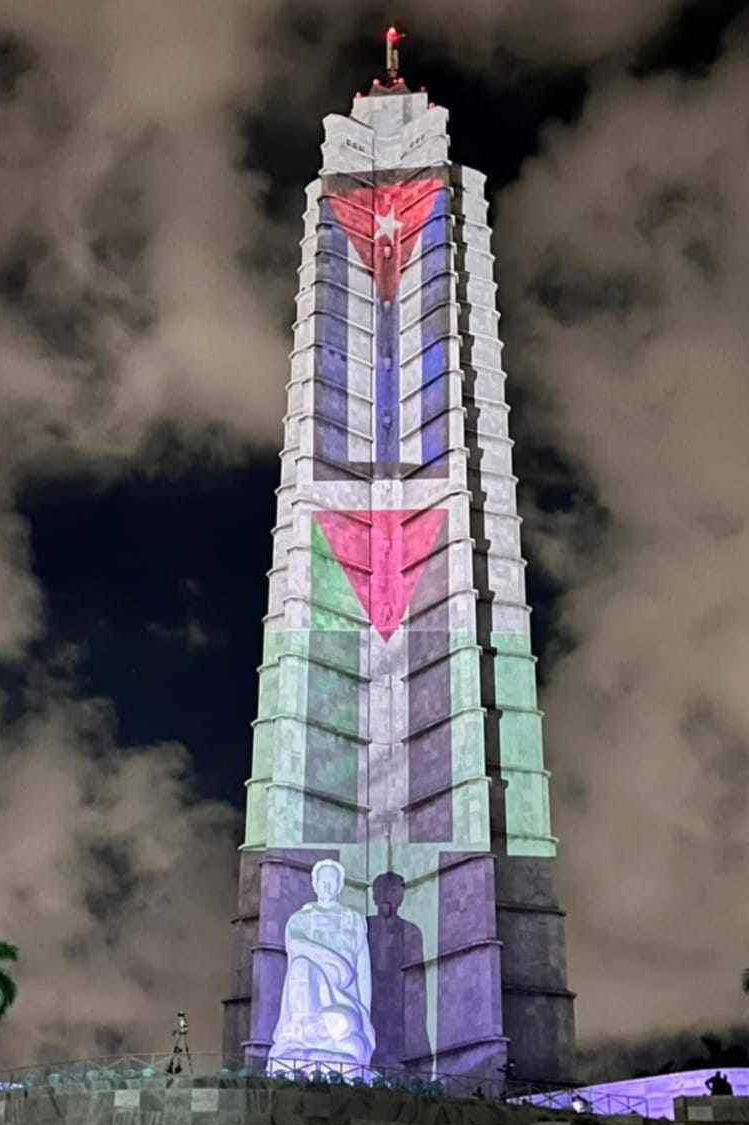 Cuba chiếu hình cờ Palestine, thể hiện tình đoàn kết Tuổi Trẻ Online