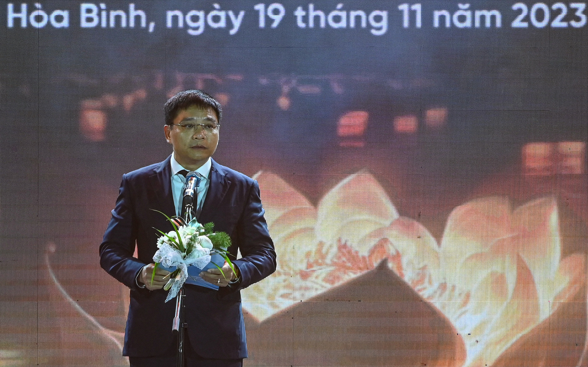 Một gia đình tan nát sau cú tông xe, 3 trẻ mồ côi mẹ nương tựa vào bố tật nguyền- Ảnh 6. 5.496 người chết và 6.973 nạn nhân bị thương vì tai nạn giao thông