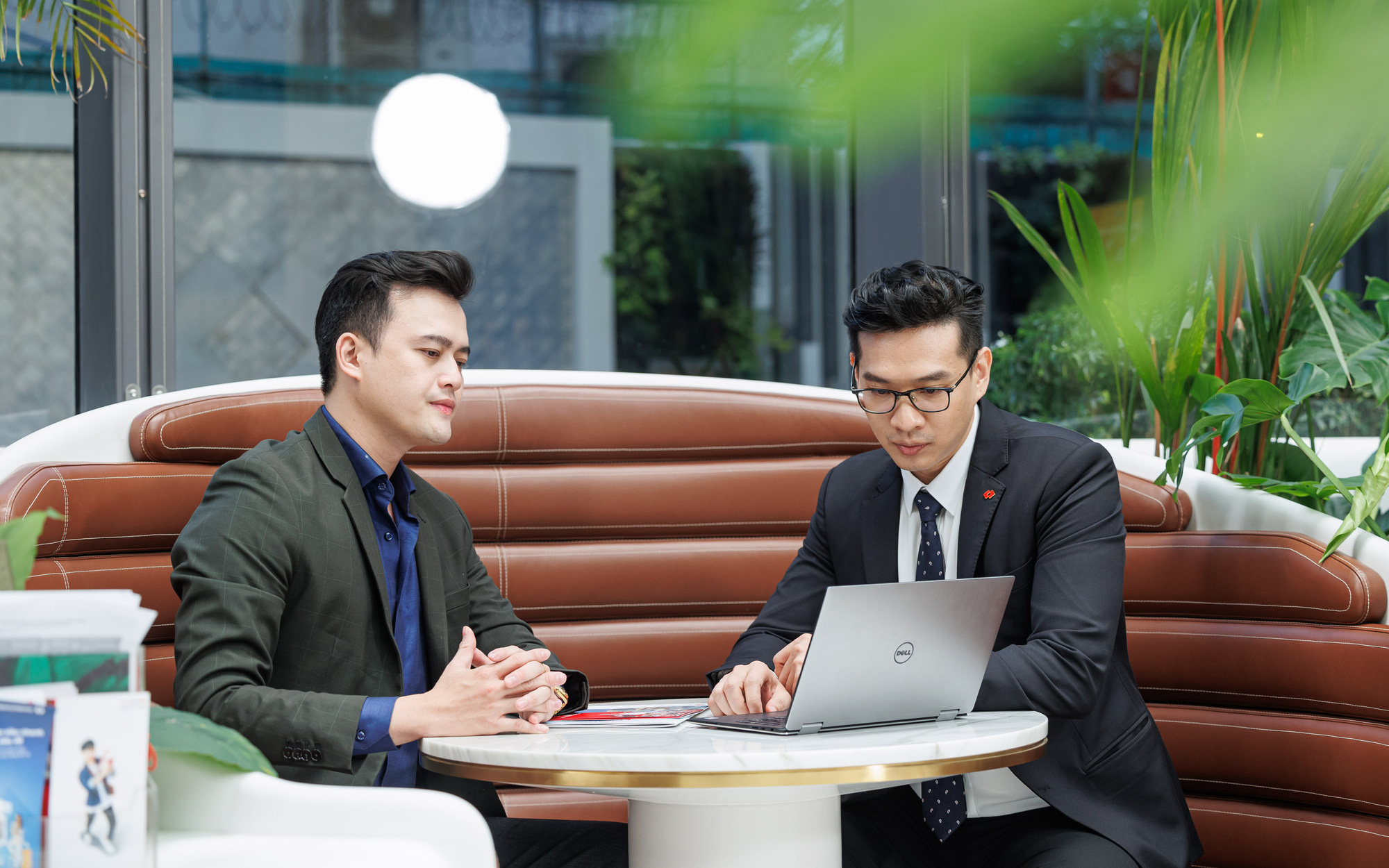 Chạy bộ lan tỏa tích cực về sức khỏe và tinh thần- Ảnh 5. Chuyển khoản vay đến Techcombank: Nhẹ dòng tiền hơn ngày đầu