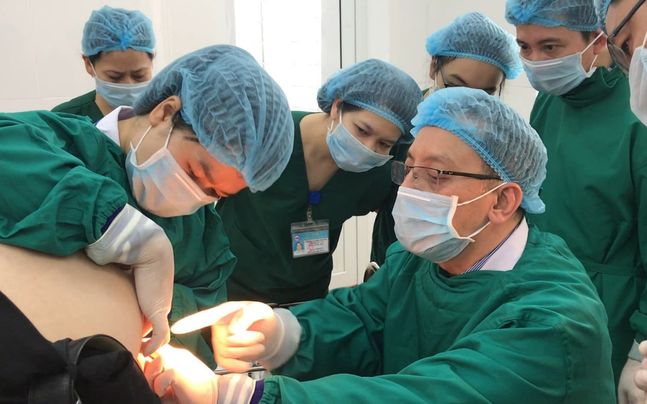 Tránh táo bón, phòng ngừa nguy cơ mắc bệnh trĩ- Ảnh 3. Cứ 2 người có 1 người bệnh trĩ, đừng chịu đựng trong đau đớn