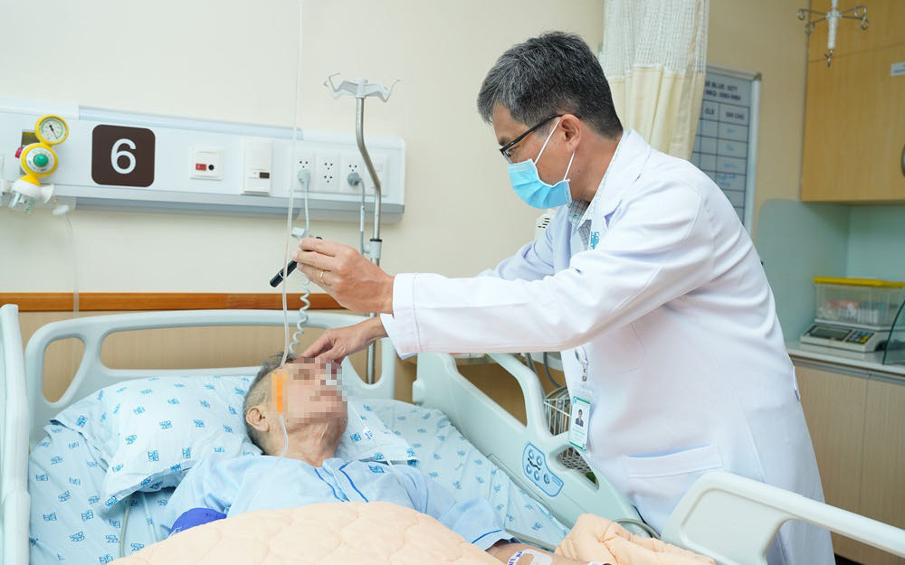 Bệnh viện Trung ương Huế được trao giải kim cương trong điều trị, cấp cứu đột quỵ- Ảnh 2. Bệnh viện Đại học Y Dược TP.HCM đạt chứng nhận kim cương trong điều trị đột quỵ