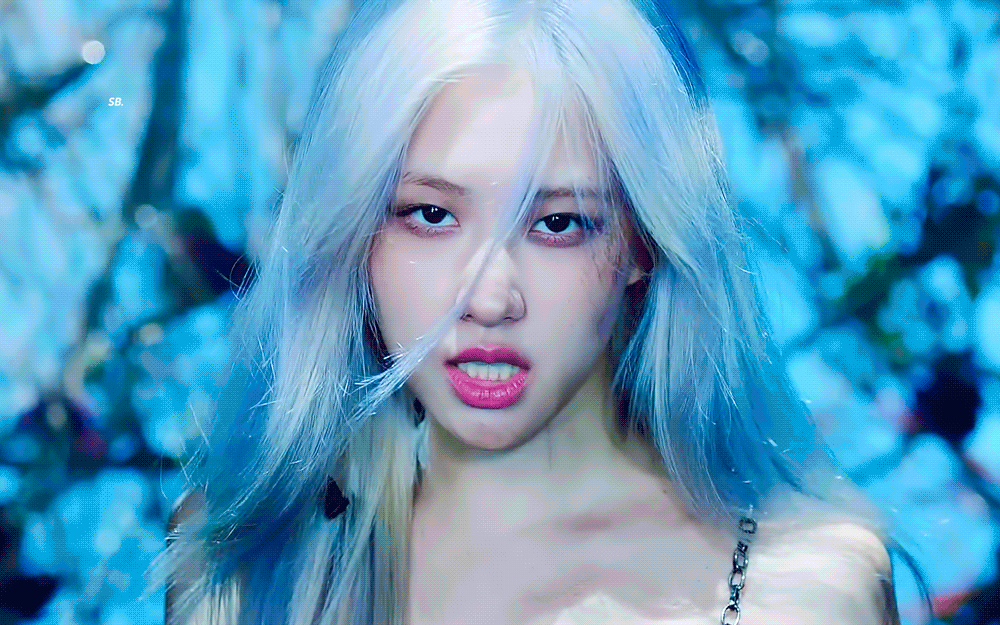Rosé BlackPink ăn phở Việt ở trời Tây, vắt chanh ăn kèm với giá sống đúng chuẩn - Ảnh 4.