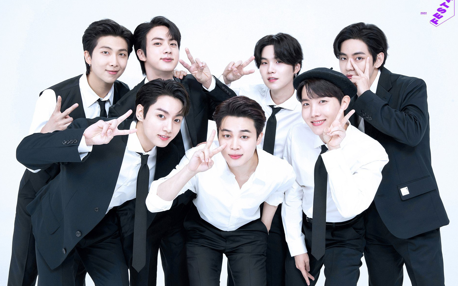 BTS thắng giải Biểu tượng toàn cầu của năm lần thứ 6 liên tiếp ở MAMA- Ảnh 12. BTS lắc hông trên nền nhạc Hai phút hơn của rapper Pháo