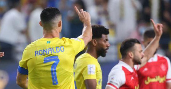 Kịch tính Ronaldo từ chối penalty: VAR chứng minh Ronaldo... chính xác