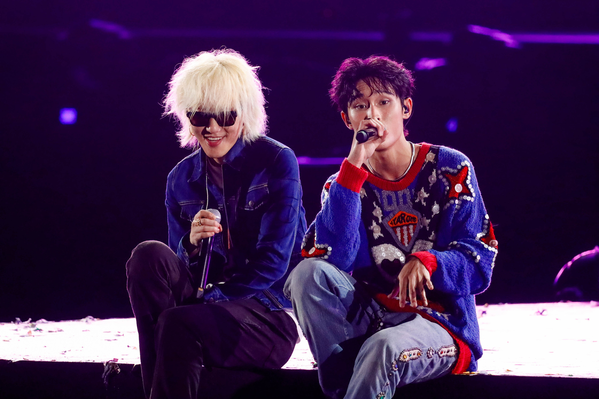 Zion. T song ca cùng Wren Evans, Lee Hyori gặp sự cố khi trình diễn tại