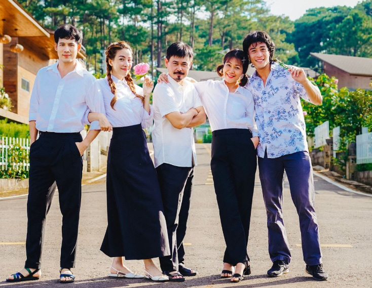 映画「We Must Be Happy」の俳優 - 写真: VTV 映画「We Must Be Happy」の俳優 - 写真: VTV