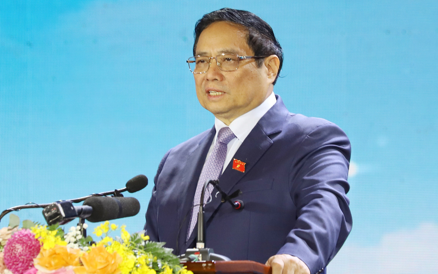 Thủ tướng: Từ thành công của thương hiệu gạo, cần xây dựng các vùng nguyên liệu- Ảnh 3. Thủ tướng: Cần Thơ phải đi lên bằng chính nội lực của mình