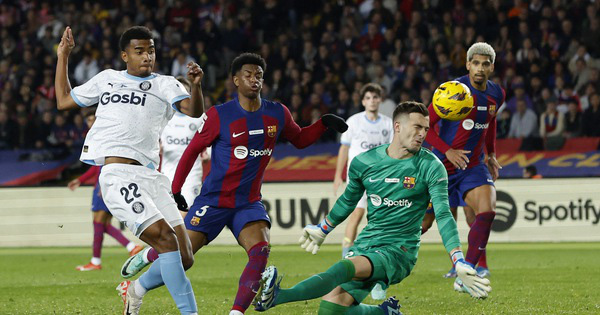 Tin tức thể thao sáng 11-12: Barcelona thua đậm trên sân nhà