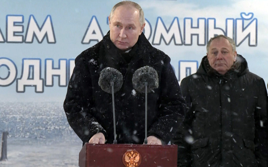 Nghĩa địa tàu ngầm hạt nhân của hải quân Mỹ- Ảnh 4. Ông Putin dự lễ hạ thủy 2 tàu ngầm hạt nhân, cam kết hiện đại hóa hải quân Nga