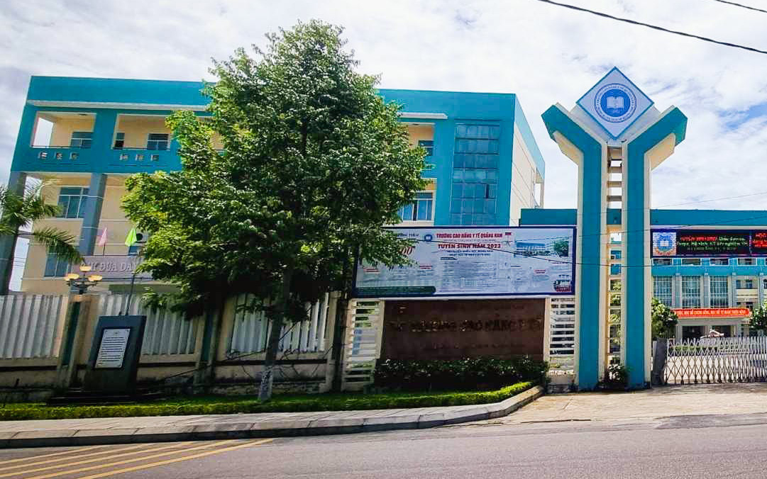 Nợ lương 6 tháng, giảng viên Trường cao đẳng Y tế Quảng Nam ngừng việc