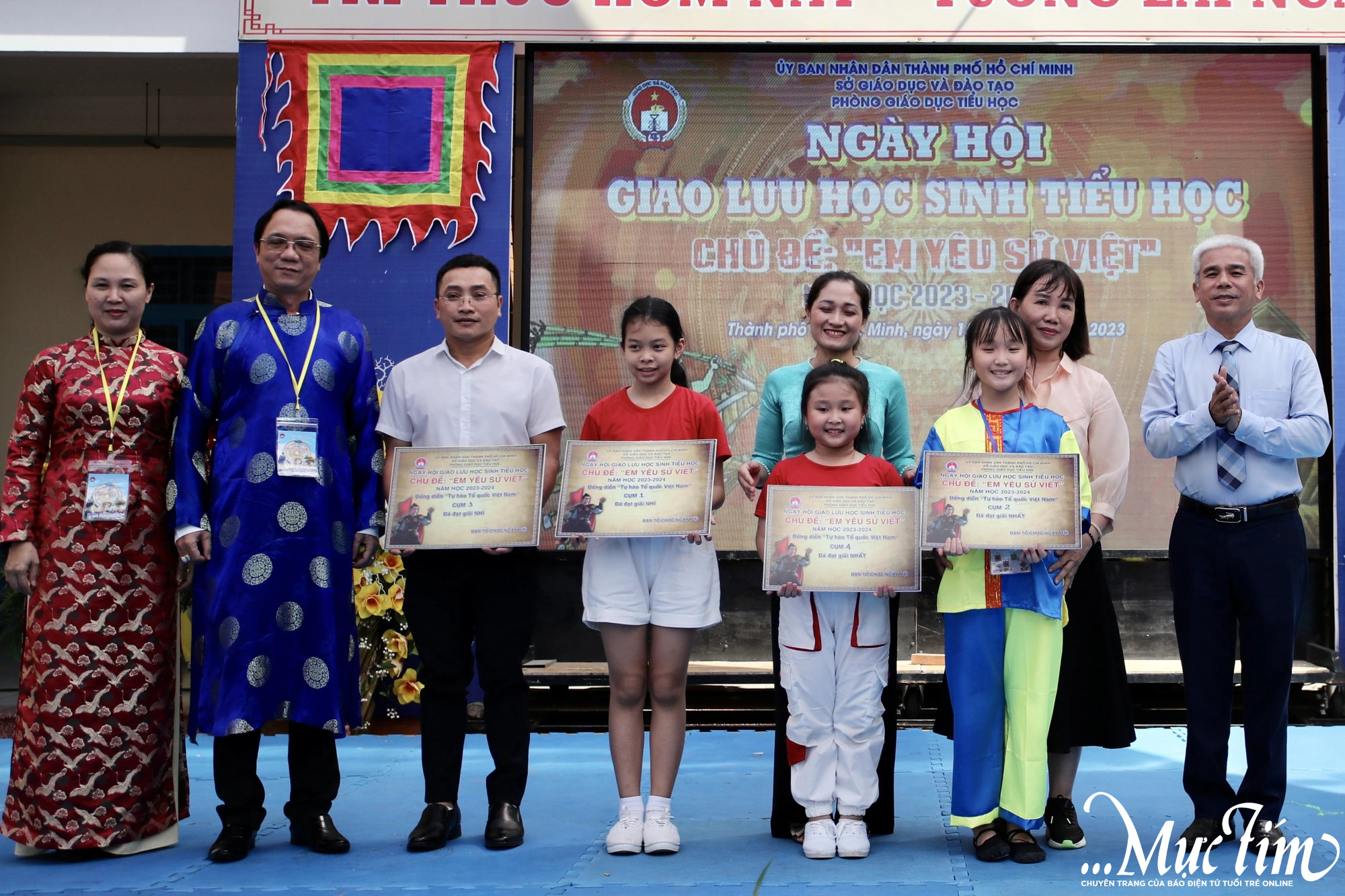 Gần 1.000 học sinh hào hứng tham gia Ngày hội Em yêu Sử Việt- Ảnh 17.