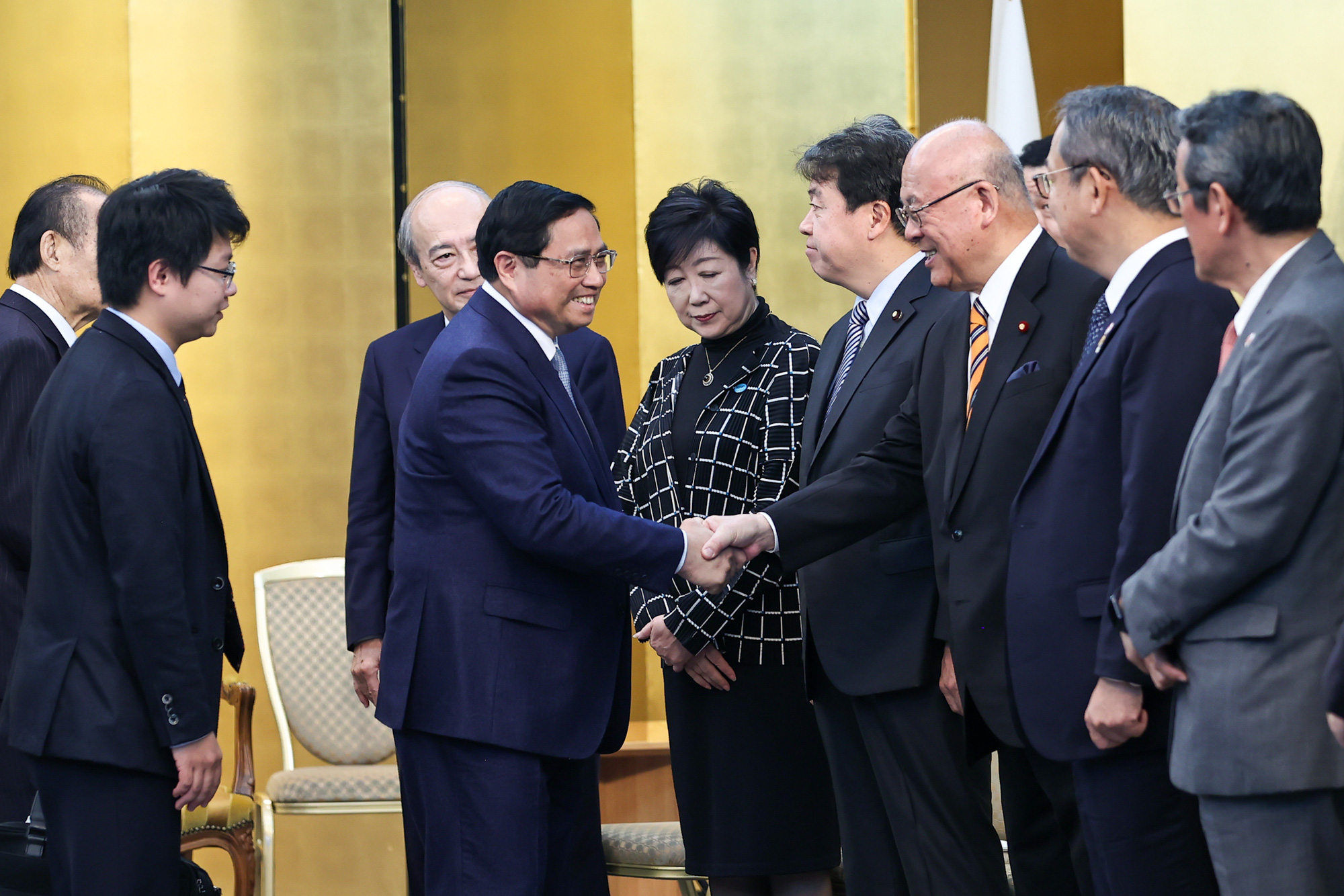 会談中のファム・ミン・チン首相 - 写真: VGP
