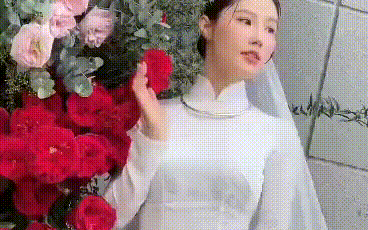 Lễ ăn hỏi Diễm My 9X: Cô dâu khoe visual xinh đẹp, dàn phù dâu "chất lượng" tụ họp từ sớm