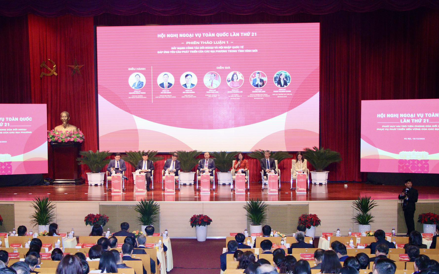 Tất cả thủ tục hành chính sẽ đưa lên môi trường mạng- Ảnh 2. Ngoại giao kinh tế giúp thu hút FDI tăng 14,8%