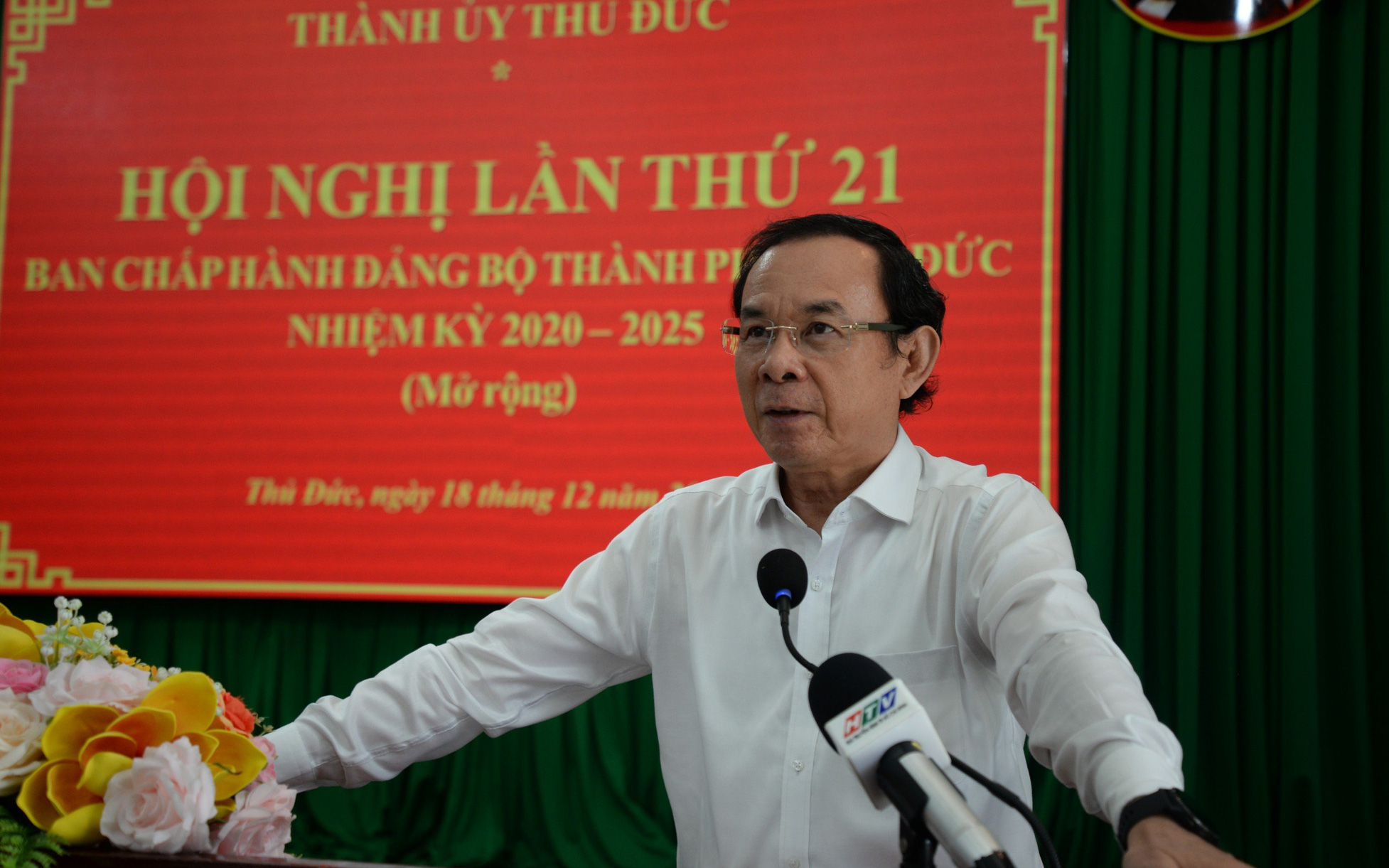 TP Thủ Đức còn hàng trăm dự án hạ tầng chưa bàn giao cho Nhà nước- Ảnh 2. Bí thư Nguyễn Văn Nên: Hạ tầng TP Thủ Đức dang dở, người đứng đầu phải tìm cách tháo gỡ