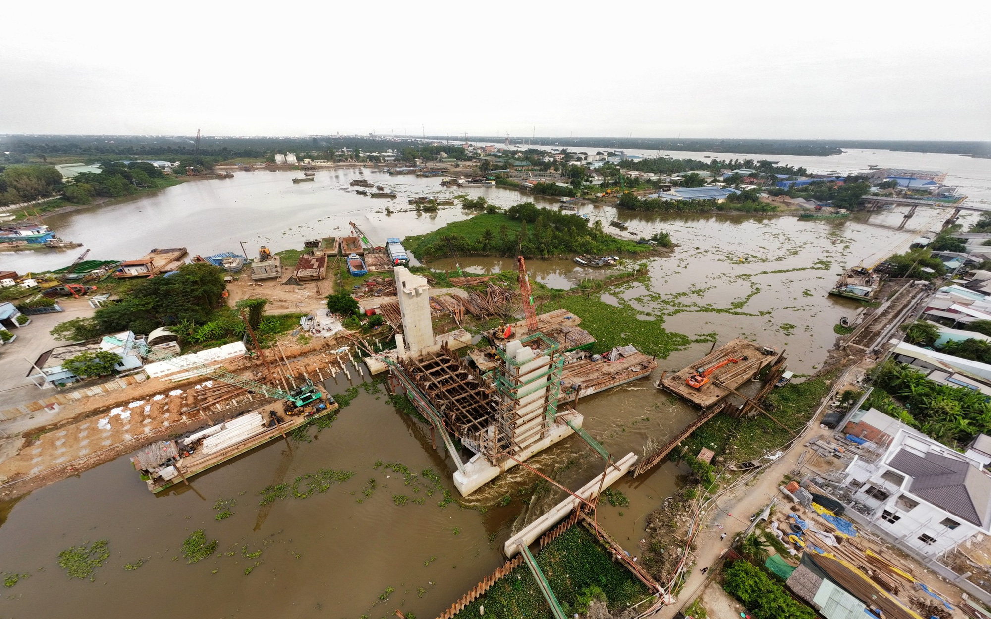 Độ mặn sông Tiền bất ngờ tăng, đóng cống ngăn mặn lớn thứ 2 miền Tây- Ảnh 2. Cống ngăn mặn Nguyễn Tấn Thành sẽ được sử dụng vào tháng 7-2024