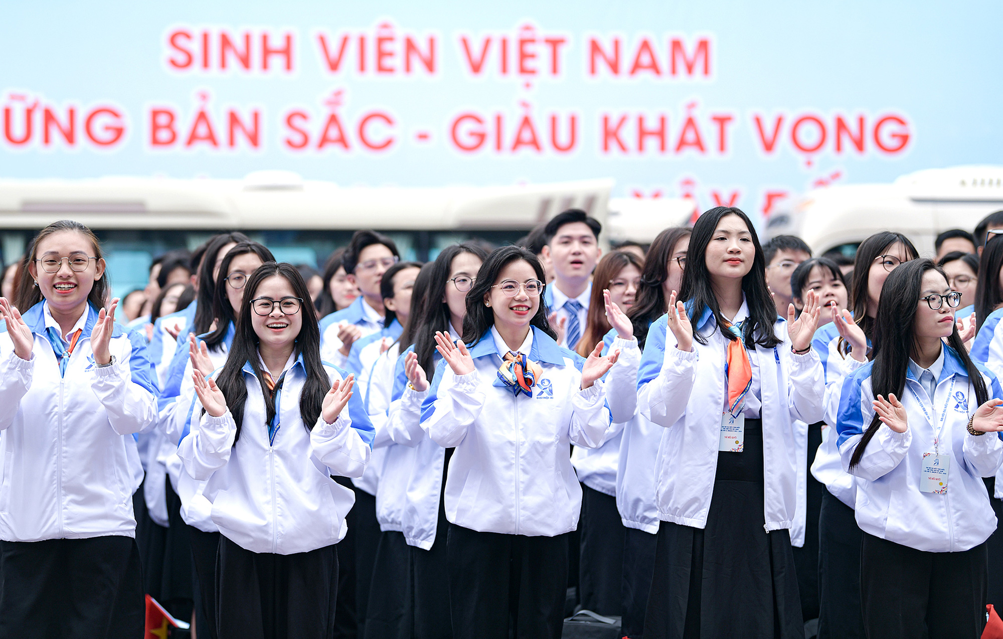 Sinh viên Việt Nam: Giàu khát vọng để kiến tạo tương lai - Tuổi Trẻ Online