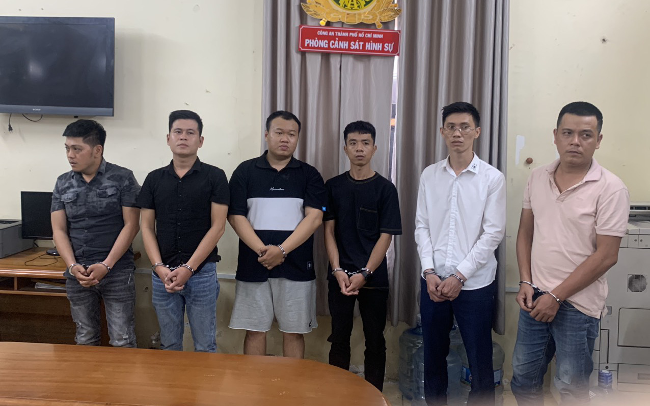 Bắt 4 cộng tác viên công ty tài chính lừa đảo người vay- Ảnh 2. TP.HCM: Bắt nhóm người móc nối nhân viên công ty tài chính chiếm tiền người vay