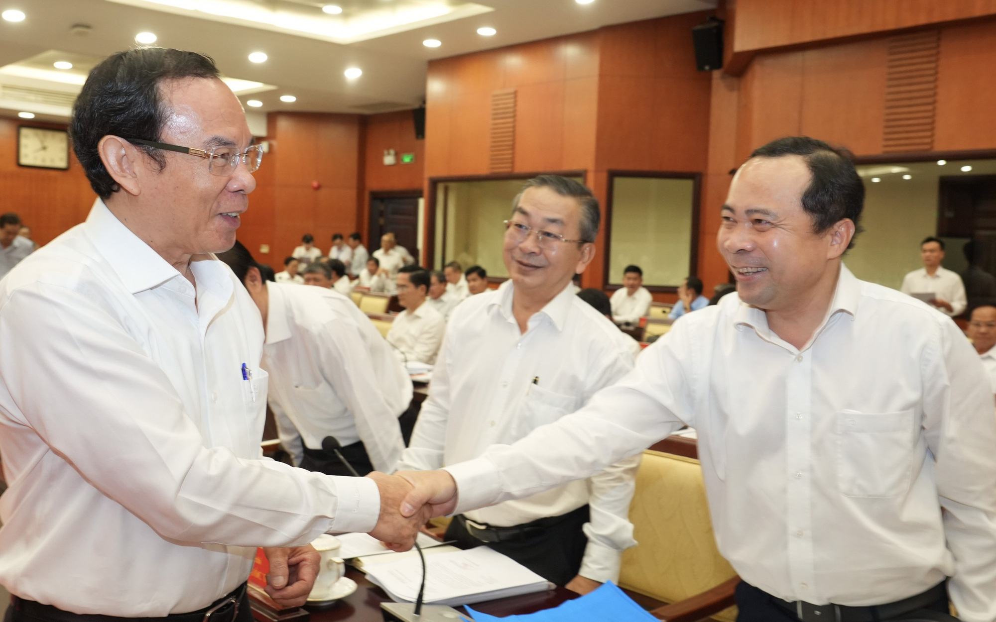 Cử tri Thủ Đức kiến nghị giải quyết dứt điểm khiếu nại Thủ Thiêm - Ảnh 2.
