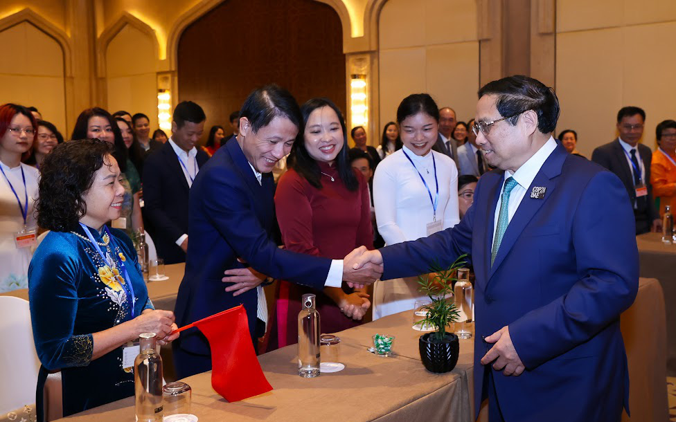 Kiều hối năm 2023 ước tăng 30%, Việt Nam sẽ đẩy mạnh vận động và huy động nguồn lực kiều bào- Ảnh 4. Thủ tướng thông tin mới về Luật Đất đai, Luật Căn cước với kiều bào