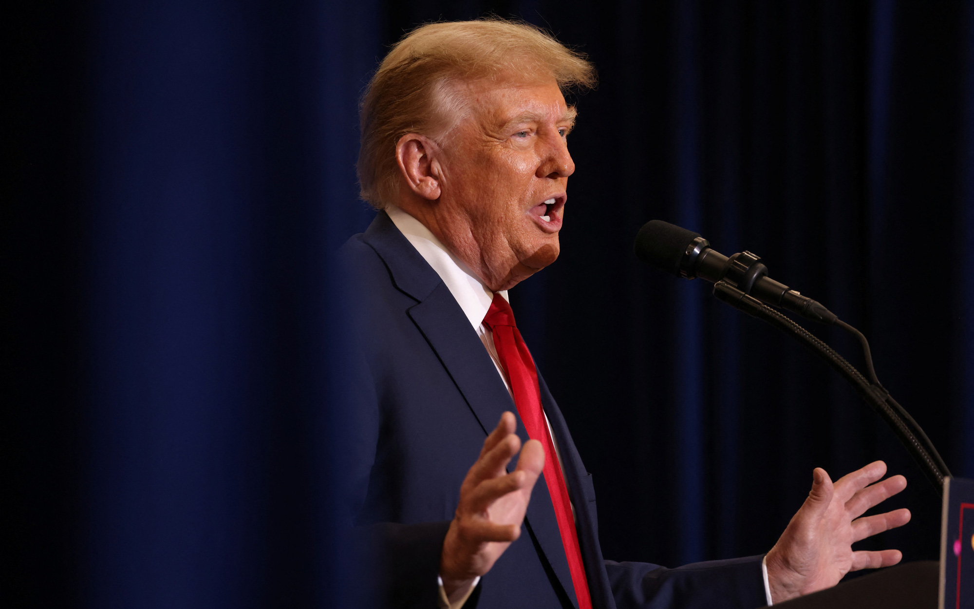 Thêm tiểu bang ngăn ông Trump tranh cử tổng thống- Ảnh 3. Hiệu ứng Colorado xảy ra: California muốn loại ông Trump, Texas dọa gạch tên ông Biden