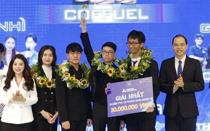 Thú vị ý tưởng khởi nghiệp từ tre, nước mắm, bẹ cây chuối của bạn trẻ- Ảnh 2. Dự án 'viên nén sinh khối từ bã cà phê' giành giải nhất cuộc thi Bệ phóng khởi nghiệp