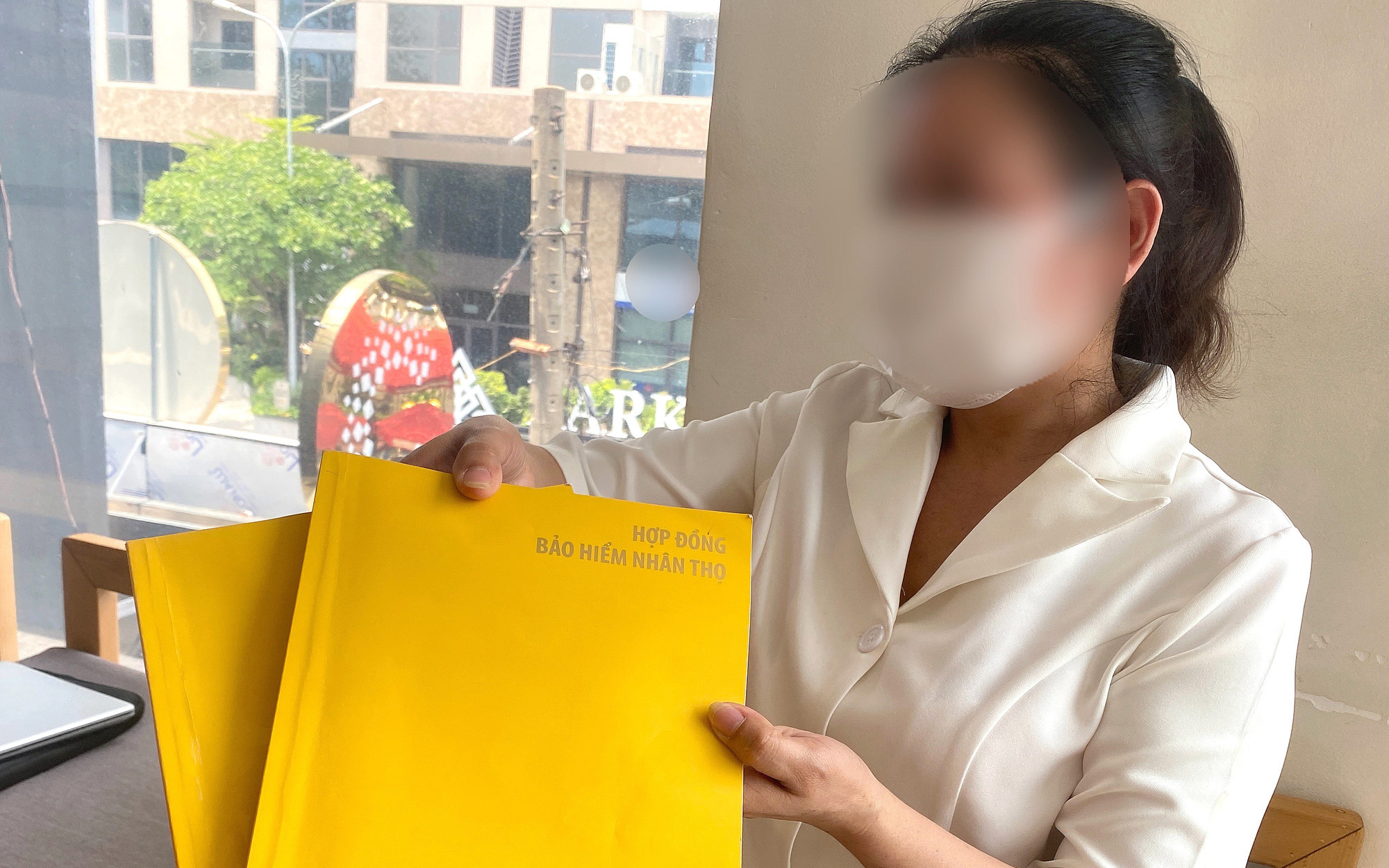 Lần đầu tiên doanh thu phí bảo hiểm đi lùi- Ảnh 8. Đừng để dân khổ vì bảo hiểm