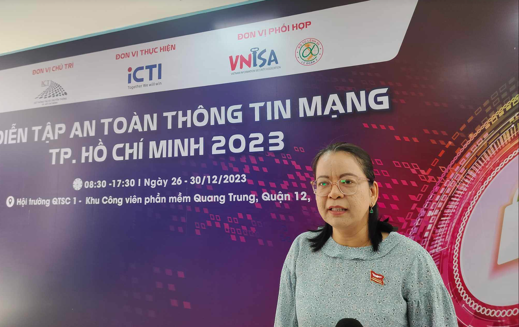 Theo bà Võ Thị Trung Trinh - phó giám đốc Sở Thông tin và Truyền thông TP.HCM, TP đang chuyển đổi số mạnh mẽ trên mọi lĩnh vực, nên công tác bảo đảm an toàn thông tin mạng là vô cùng quan trọng - Ảnh: ĐỨC THIỆN