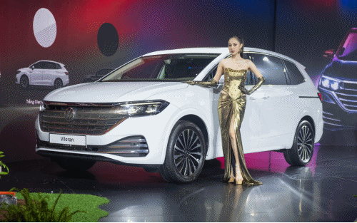 Nhập xe Volkswagen từ Trung Quốc về bán ngược tại Đức, đại lý trả giá đắt- Ảnh 3. Volkswagen Viloran ra mắt Việt Nam: MPV tầm giá 2 tỉ đồng cho thương gia