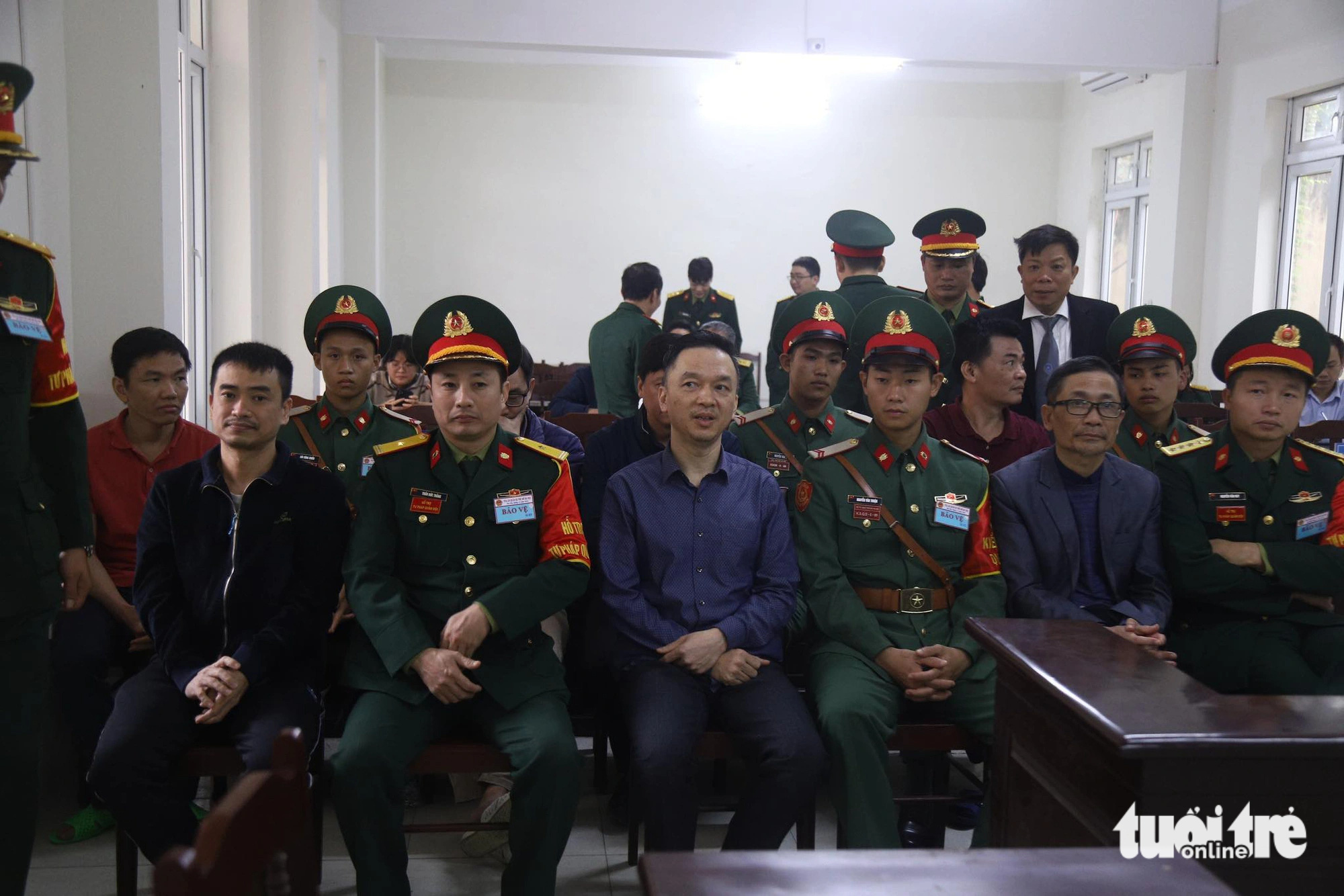 Phan Quốc Việt, tổng giám đốc Công ty Việt Á lãnh 25 năm tù- Ảnh 5. Các bị cáo trong phiên tòa chiều 29-12 - Ảnh: DANH TRỌNG