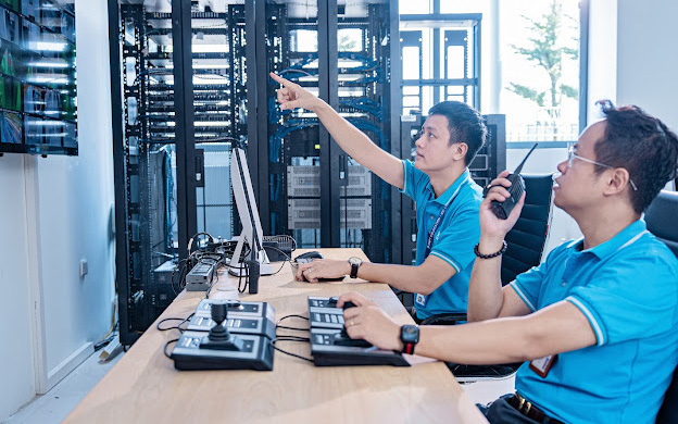3 đột phá trí tuệ nhân tạo đáng sợ nhất năm 2024- Ảnh 3. Bộ trưởng Nguyễn Mạnh Hùng: Năm 2024 là năm ứng dụng mạnh mẽ AI và trợ lý ảo