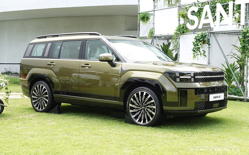 Xe Hàn Hyundai, Kia bán chạy kỷ lục năm 2023, dè dặt mục tiêu 2024- Ảnh 3. Hyundai Santa Fe đời mới bắt đầu về Đông Nam Á