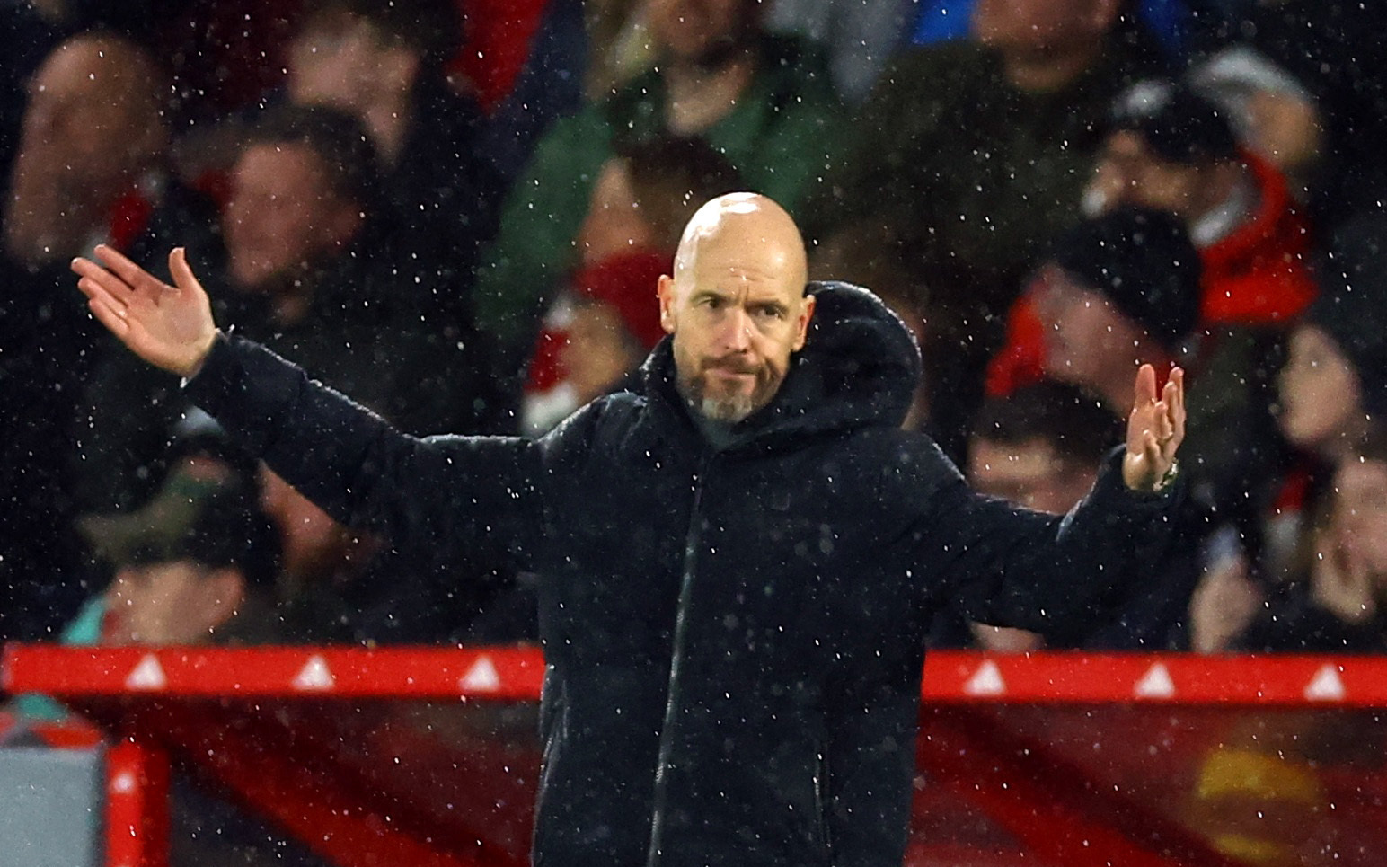 HLV Ten Hag không phục thất bại của Man United trước Man City- Ảnh 2. Ten Hag nặng lời sau thất bại của Man United