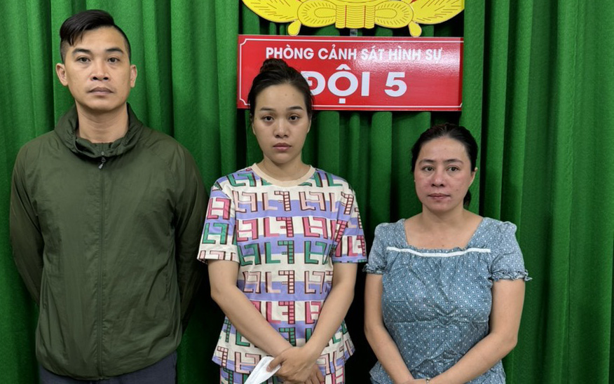 Công an TP.HCM triệt phá đường dây mại dâm có diễn viên, hoa hậu giá 50 triệu đồng/lần- Ảnh 3. Cơ trưởng một hãng hàng không ở Việt Nam điều hành đường dây mại dâm